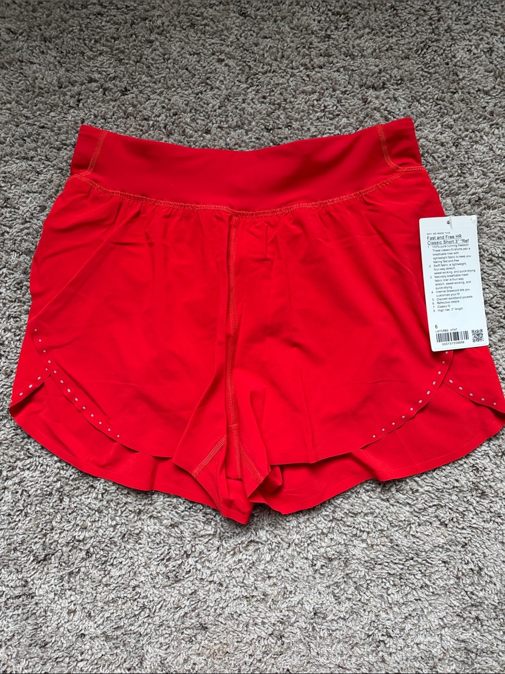 NWT Lululemon HR Short 3” size 6